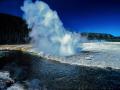 RIVERSIDE GEYSER - YELLOWSTONE PARK
